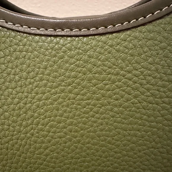 NWOT Coachtopia Ergo Bag in Pebbled Leather - Pale Lime Green - Picture 5 of 13